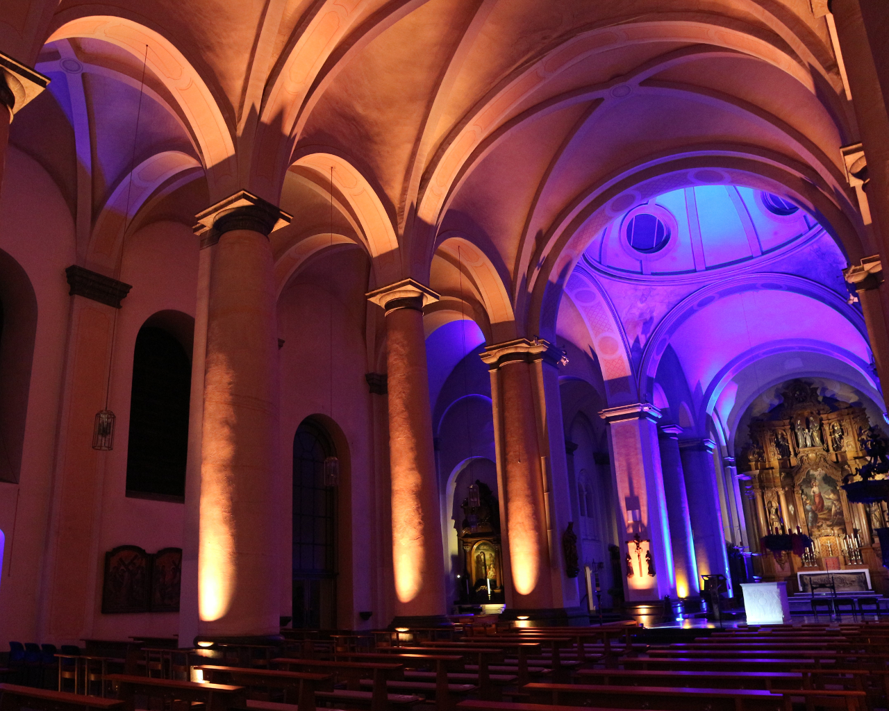 Würselener Lichter - Architekturbeleuchtung in der Pfarrkirche St. Sebastian Würselen