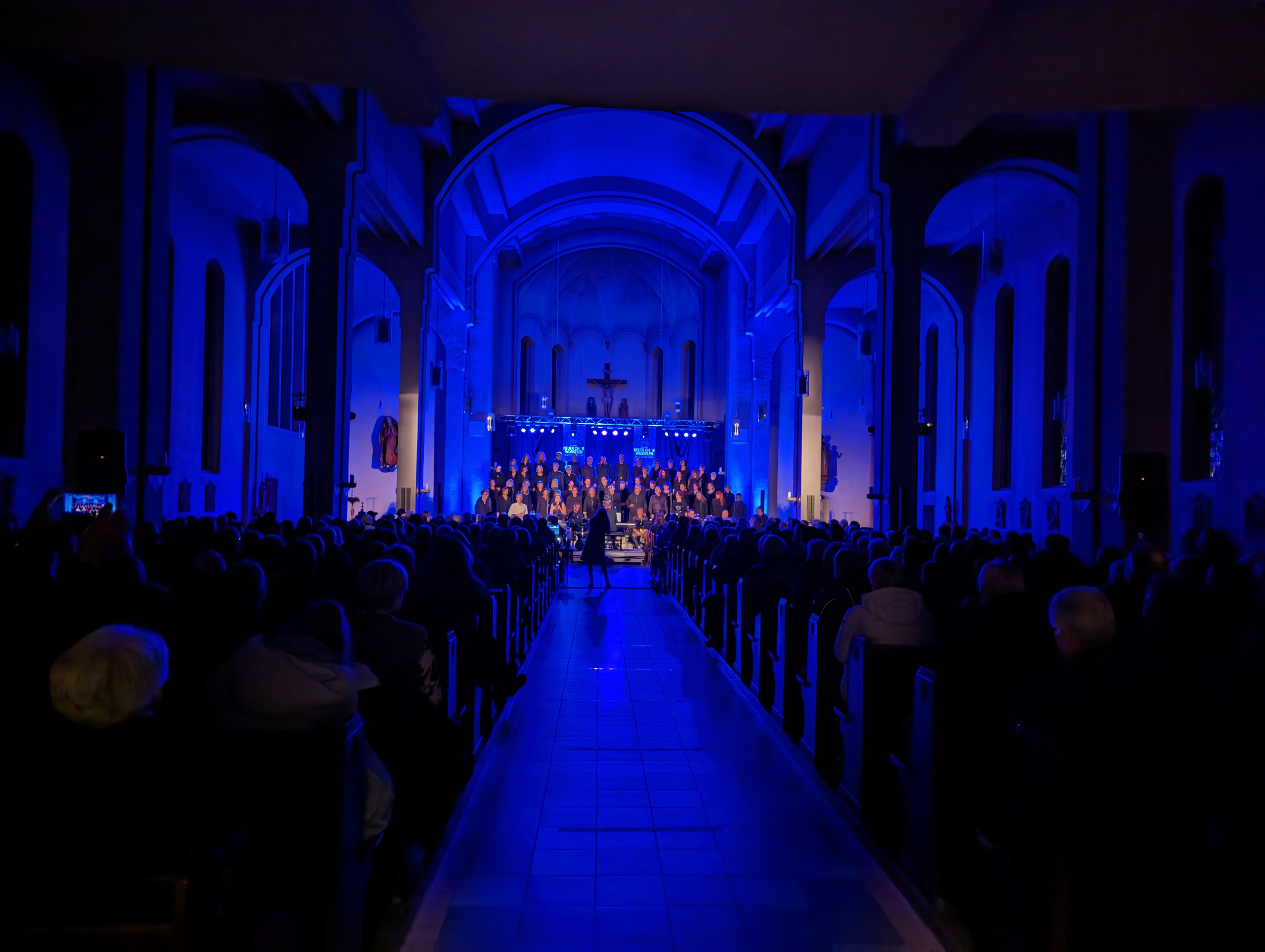 Glücksmomente mit dem Neuer Chor Würselen in St. Petrus